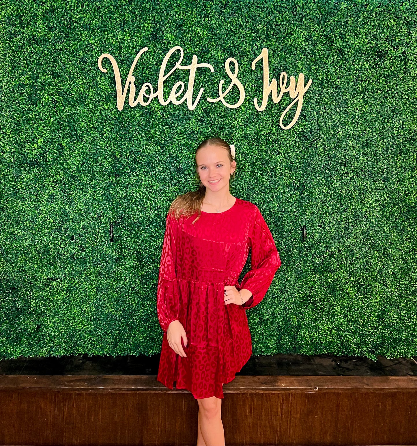 Red Leopard Jacquard Print Long Sleeve Dress with Keyhole Back